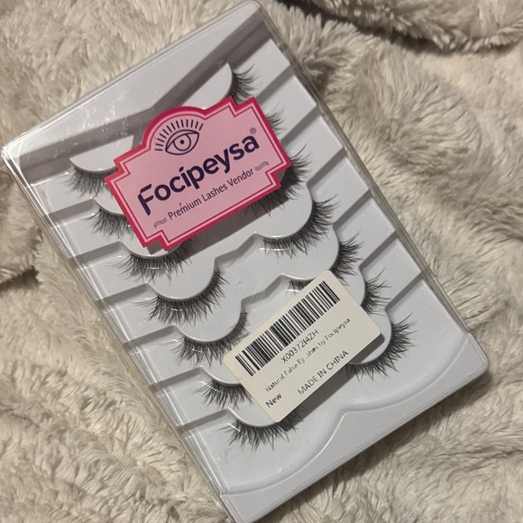 Other - ($5) Black False Eyelashes